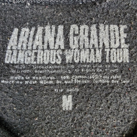Ariana Grande 2017 Dangerous Woman Tour Crew Neck Sweatshirt Unisex Size Medium - Picture 3 of 9